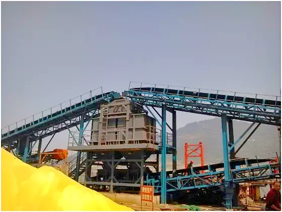 Centralized and Decentralized Control System for Weighing and Conveying2